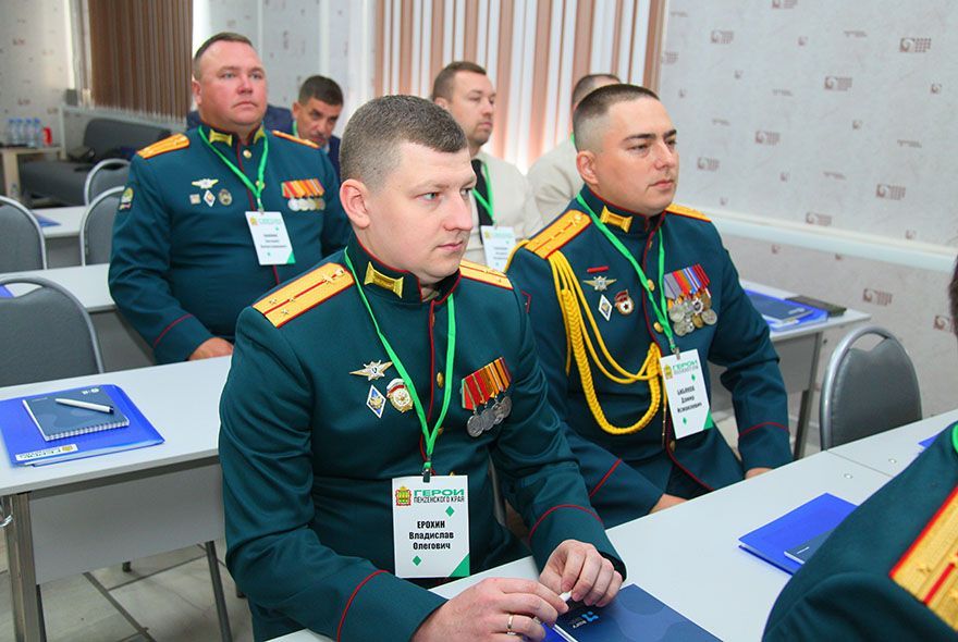 Становятся лидерами