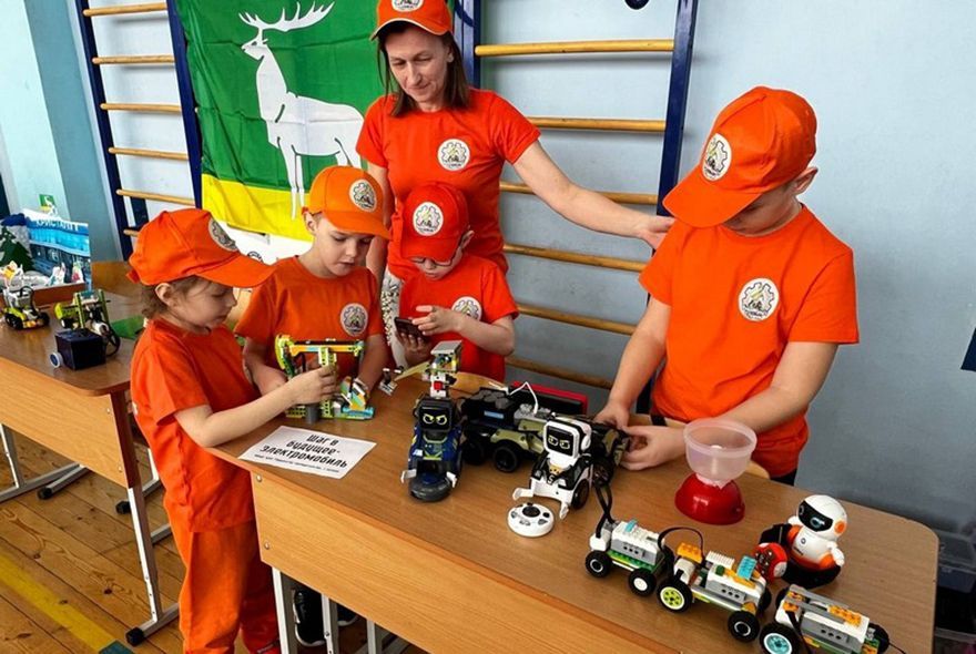 В Пензе состязались роботы