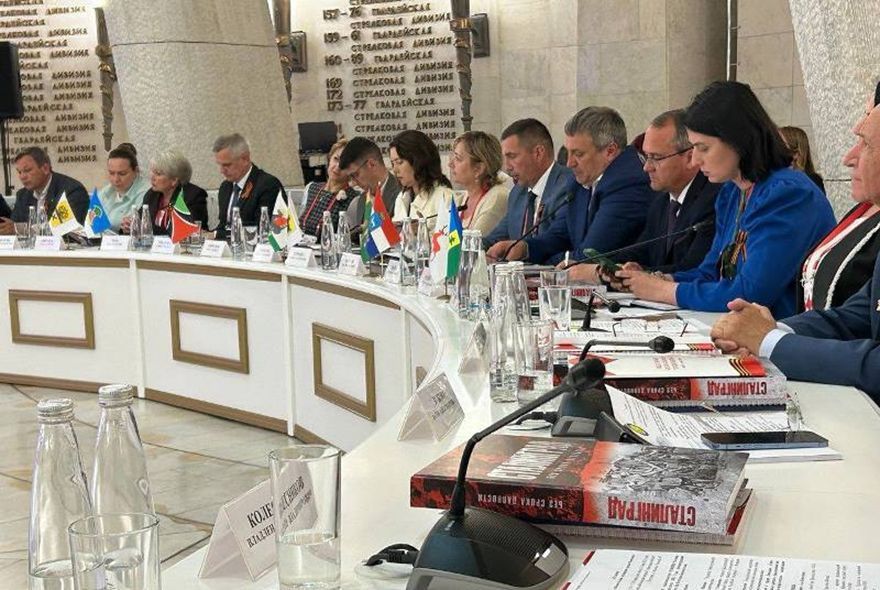 Делегация из Пензы посетила форум в Волгограде