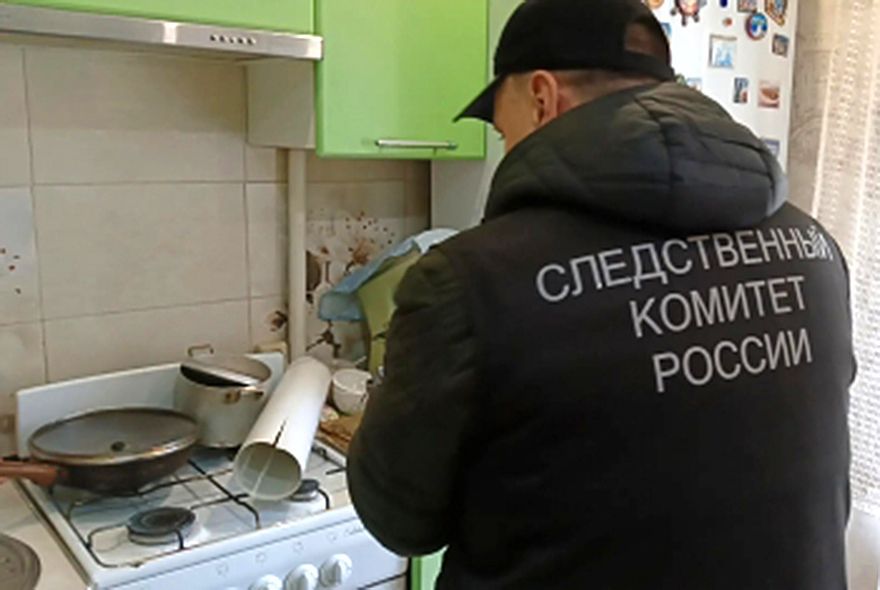 В Пензе двое пенсионеров отравились газом