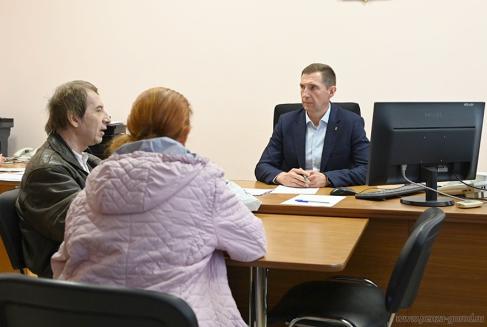 Олег Денисов провел прием граждан   