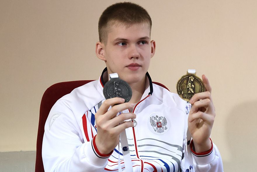 Чемпион Европы готовится к ЕГЭ