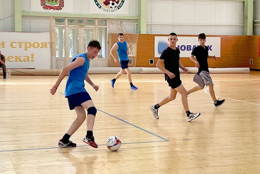 Белорусские и пензенские гвардейцы сыграли в футбол