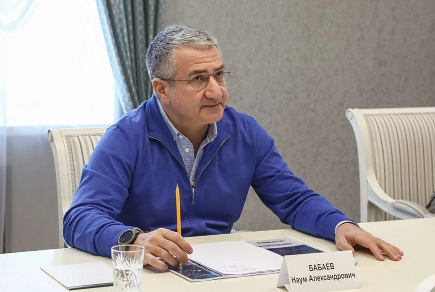 Олег Мельниченко встретился с Наумом Бабаевым