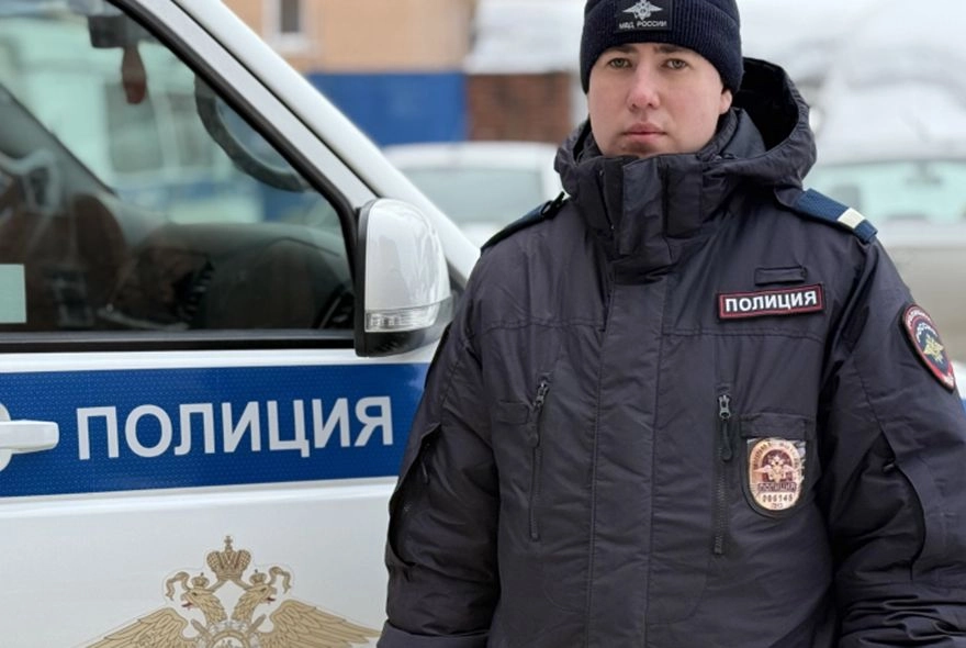 В Пензе полицейские спасли 20 человек из горящего общежития