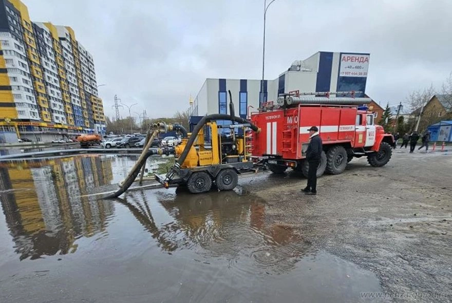 Потоп в районе «Коллажа» в Пензе