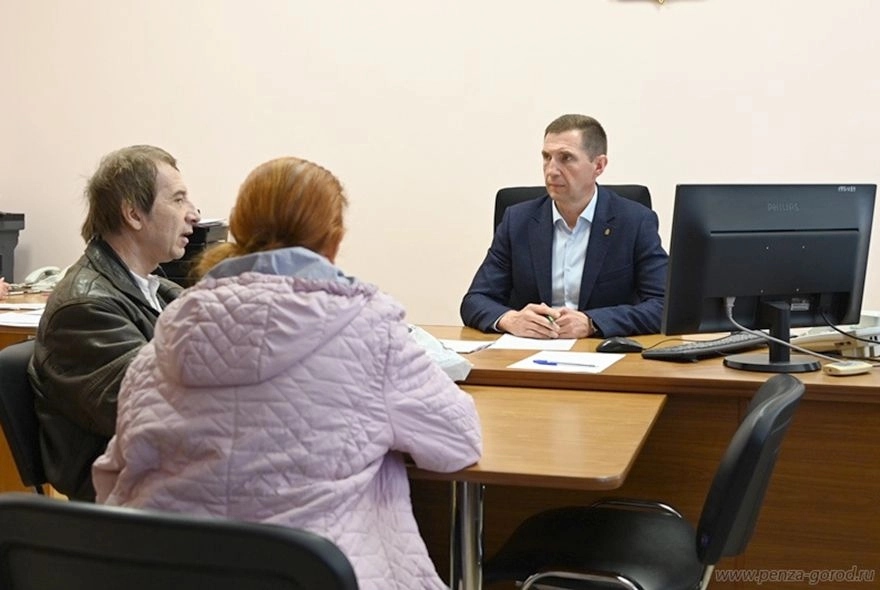 Олег Денисов провел прием граждан   