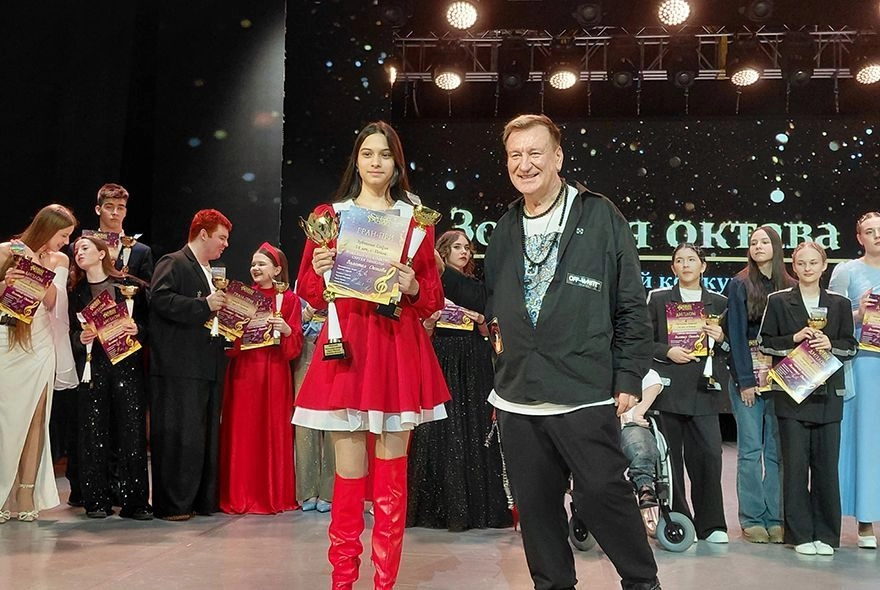 На родной сцене