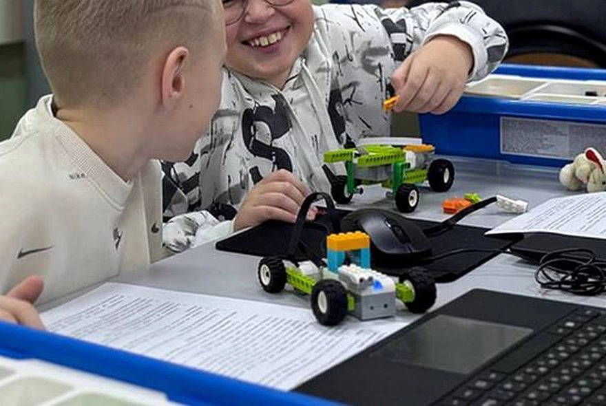 В Пензе прошел турнир по робототехнике «RoboEvolution»